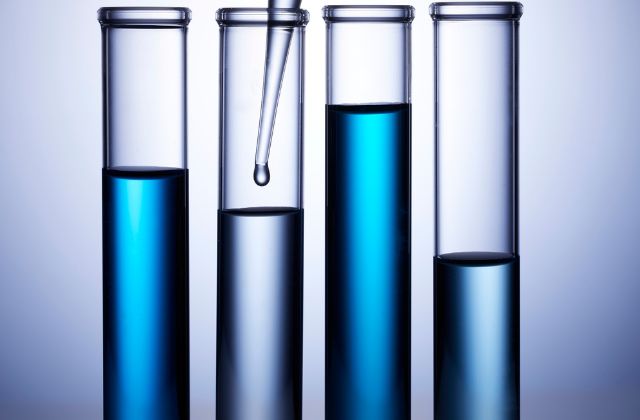 SnowManで今一番脱退しそうなメンバーはやっぱりあの人？解散の可能性も？文春の内容と真相！最初の脱退はいつ？