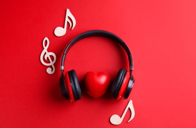 目黒蓮の好きな曲！好きなアーティストはヨルシカなの？カラオケ十八番も大調査